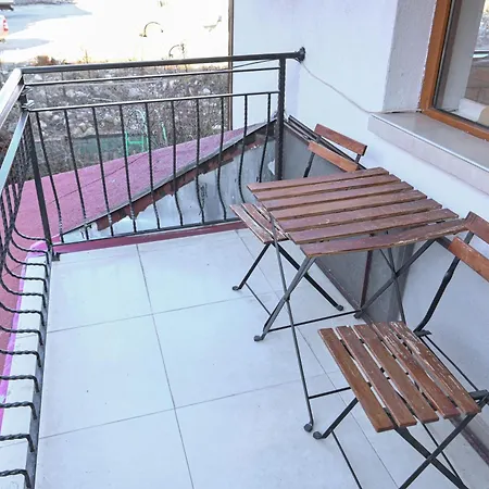 아파트 Comfortable 1-bedroom In - Close To Gondola By Flat Mаnаger