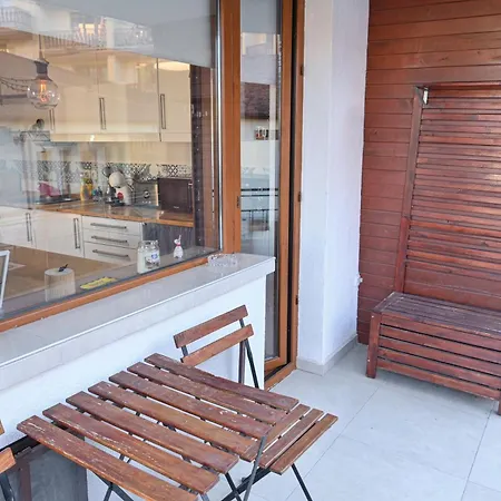 Comfortable 1-bedroom In - Close To Gondola By Flat Mаnаger 아파트 반스코