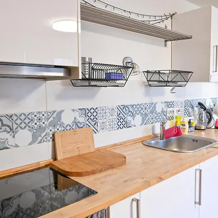Comfortable 1-bedroom In - Close To Gondola By Flat Mаnаger Apartament